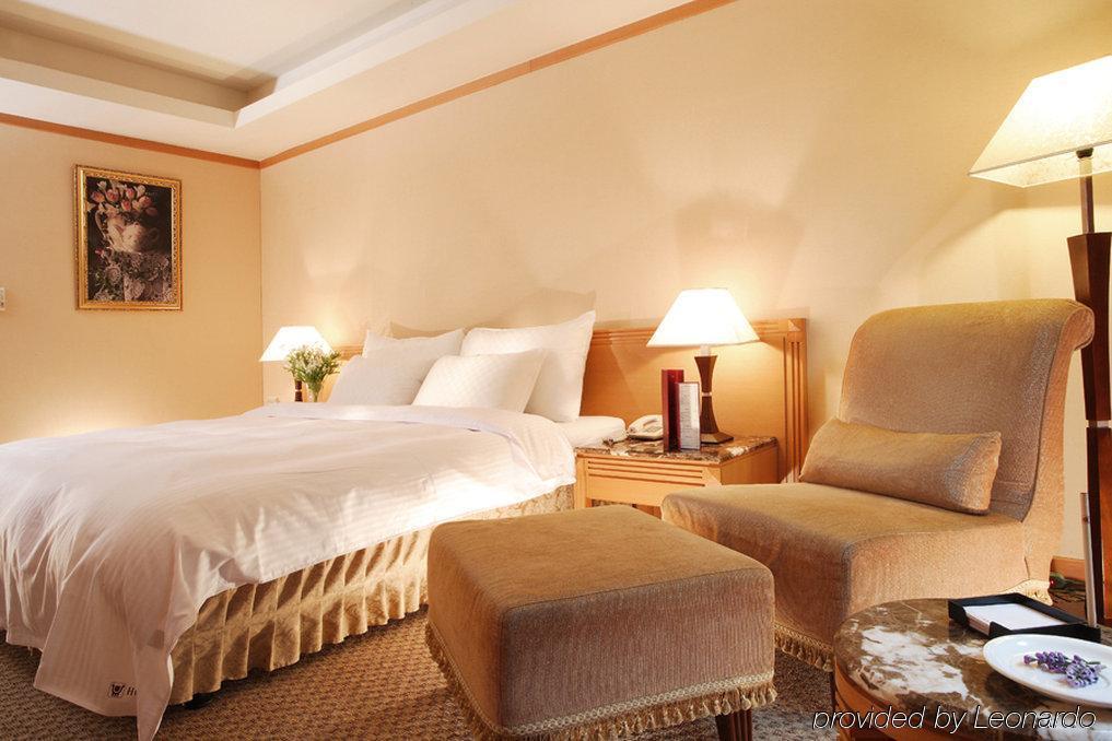 Hotel Dion Taichung Habitación foto