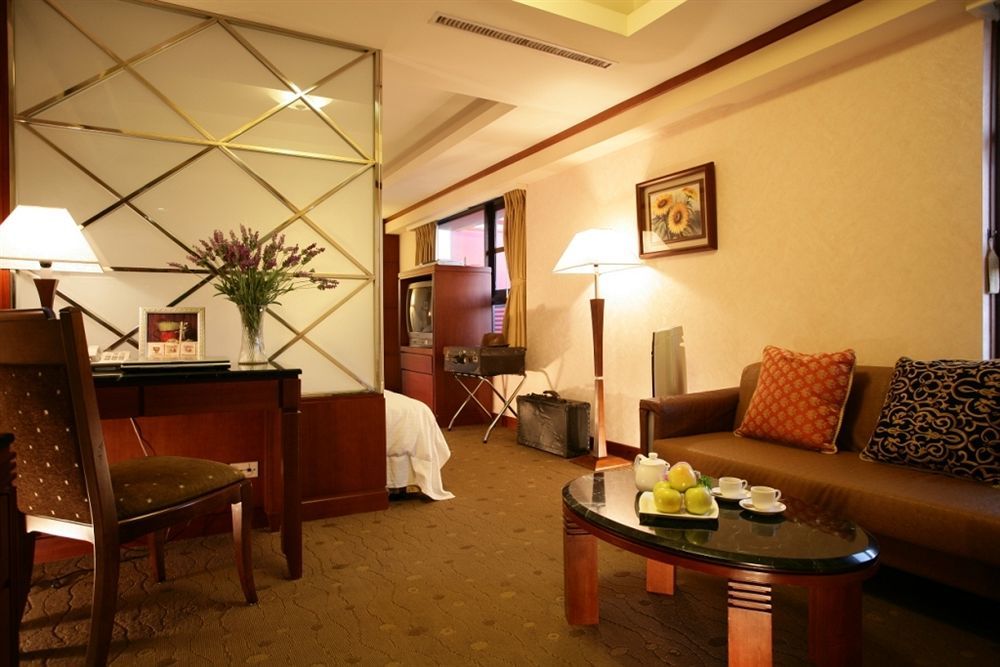 Hotel Dion Taichung Habitación foto